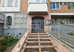 2-к квартира, вторичка, 64м2, 1/17 этаж