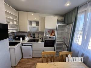 2-к квартира, вторичка, 52м2, 12/17 этаж