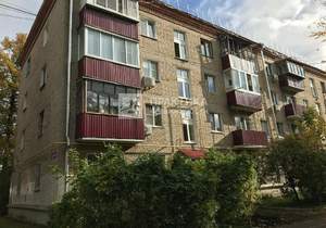 2-к квартира, вторичка, 44м2, 1/4 этаж