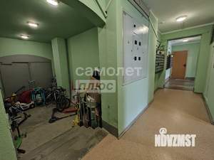 2-к квартира, вторичка, 64м2, 1/17 этаж