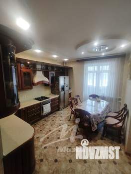 3-к квартира, вторичка, 133м2, 3/8 этаж