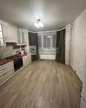 3-к квартира, вторичка, 78м2, 9/17 этаж