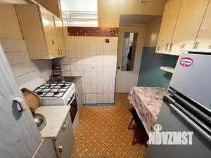 2-к квартира, вторичка, 42м2, 1/5 этаж