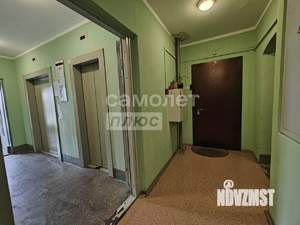 2-к квартира, вторичка, 64м2, 1/17 этаж