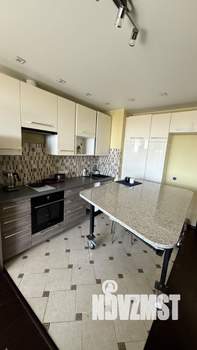 2-к квартира, вторичка, 52м2, 12/18 этаж
