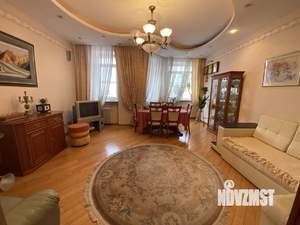 3-к квартира, вторичка, 121м2, 4/7 этаж