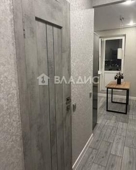 1-к квартира, вторичка, 42м2, 13/18 этаж