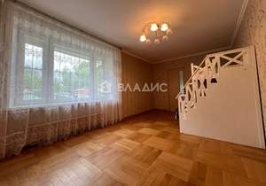 3-к квартира, вторичка, 63м2, 1/14 этаж