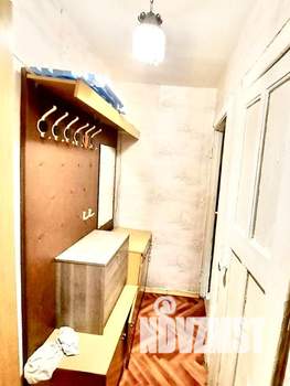 2-к квартира, вторичка, 44м2, 1/4 этаж