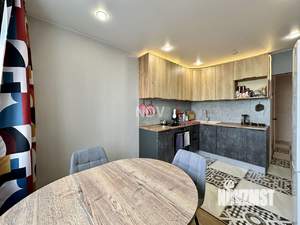 3-к квартира, вторичка, 79м2, 4/17 этаж