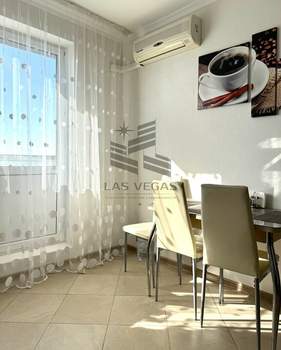 2-к квартира, вторичка, 62м2, 10/12 этаж
