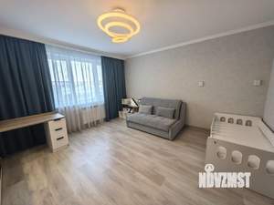 3-к квартира, вторичка, 84м2, 1/17 этаж