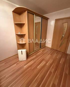 3-к квартира, вторичка, 56м2, 1/5 этаж