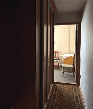 2-к квартира, вторичка, 41м2, 1/4 этаж